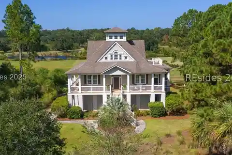 Ocean-View Coastal Retreat with Bloody Point Beach Access