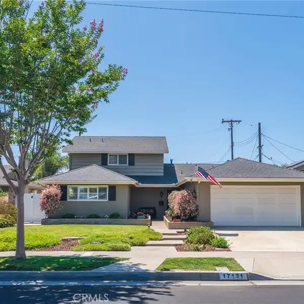BEAUTIFULLY UPDATED POOL HOME