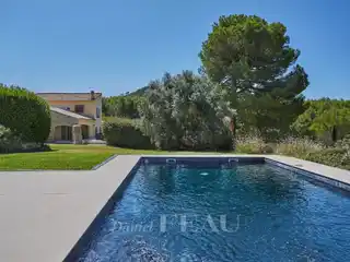 Spacious Living Amid Olive Groves & Fountains