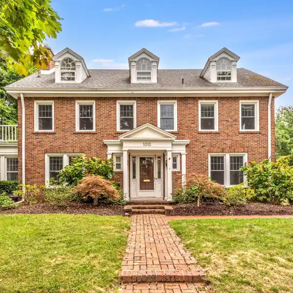 STUNNING AND EXPANSIVE BURNS PARK MANOR