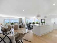 BREATHTAKING PENTHOUSE IN THE EXCLUSIVE RIDGEVIEW COMPLEX