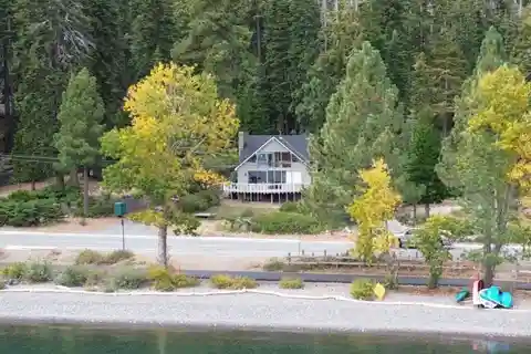 Extraordinary Split-Lakefront Home