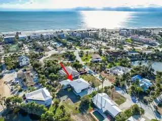 Charming Beach Cottage with Attached Bungalow