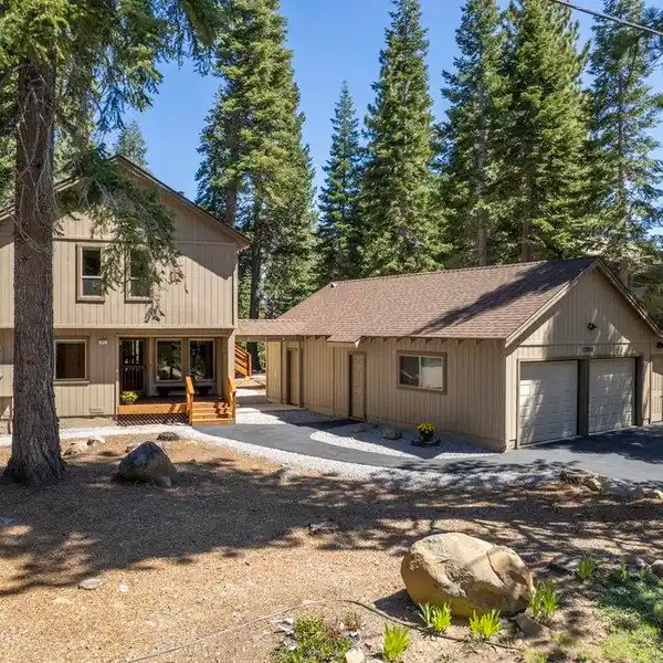 SPECTACULAR TAHOE DONNER RESIDENCE