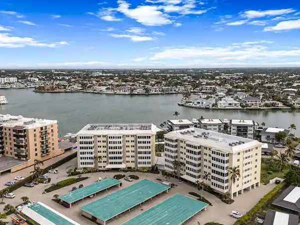 COASTAL CHARM WITH MODERN COMFORT IN HARBORSIDE WEST