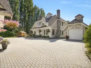 Beautiful Private Retreat