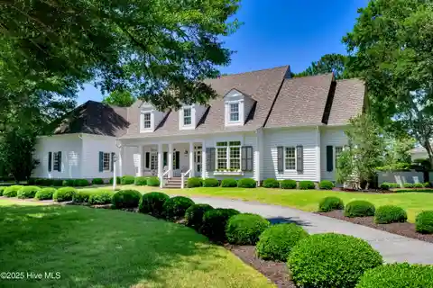 Elegant Lakefront Home