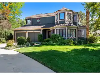 Charming Home in Gunbarrel Greens