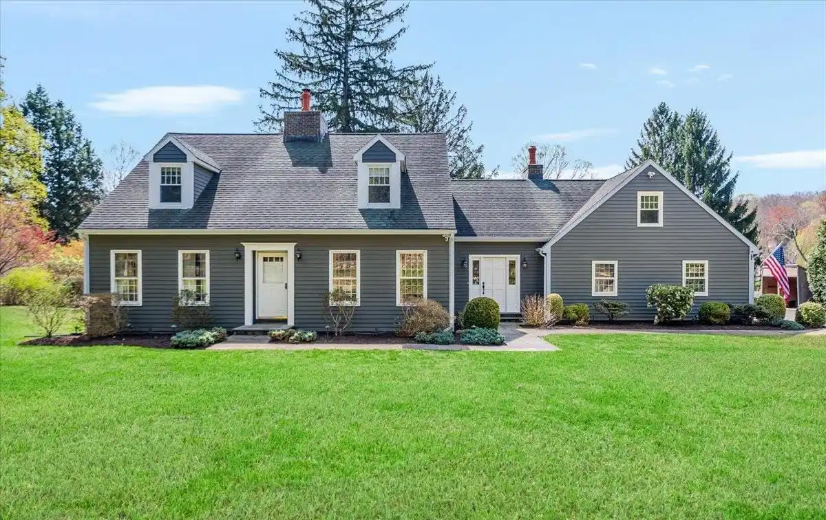 Charming Colonial Farmhouse