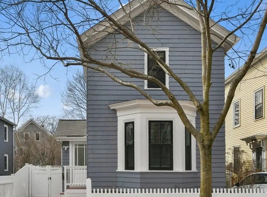 Beautiful Single-family Colonial Home