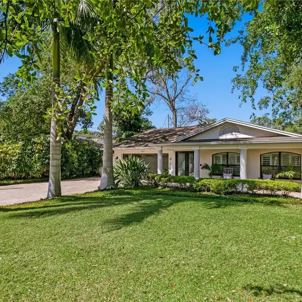 BEAUTIFULLY REMODELED SINGLE-STORY RESIDENCE