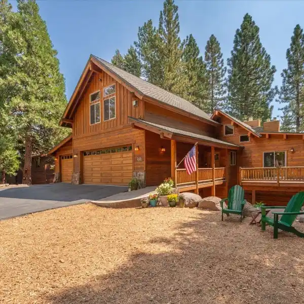 ULTIMATE TAHOE CITY FAMILY HOME