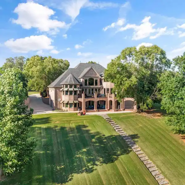 FRENCH MANOR ELEGANCE ON LAKE WHEELER