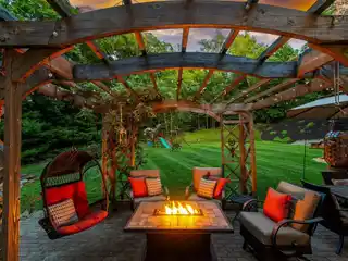 Spacious Colonial on a Picturesque Cul-De-Sac