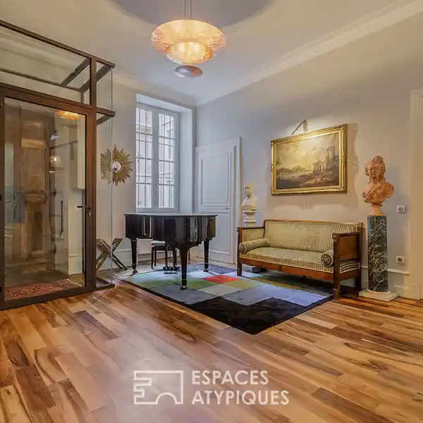 MAGNIFICENT BOURGEOIS APARTMENT