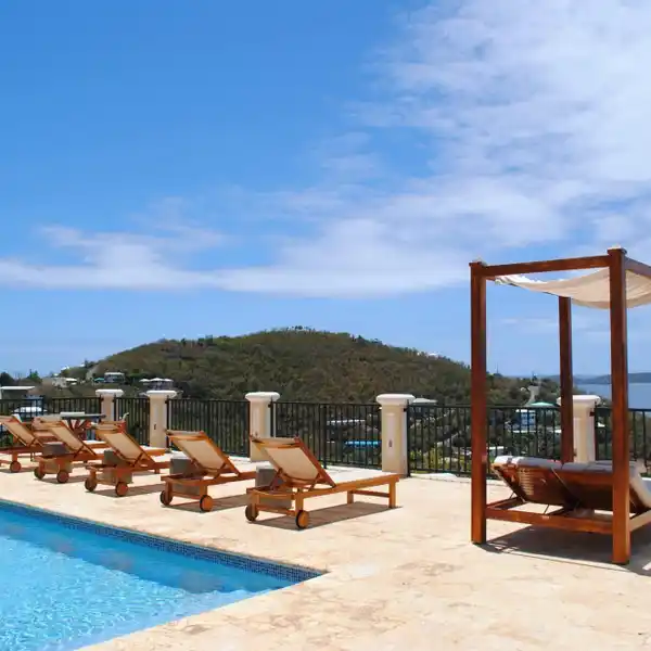 ST. JOHN TROPICAL GETAWAY