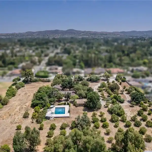 MAGNIFICENT ONE-OF-A-KIND 3.7-ACRE PROPERTY