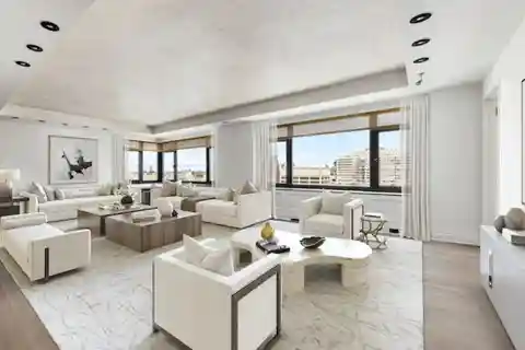 Elegance and Comfort with Amazing Views at the Phoenix