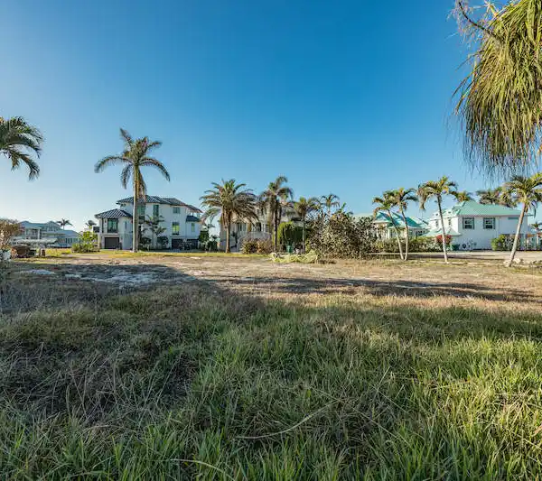 SPECTACULAR GULF ACCESS LOT