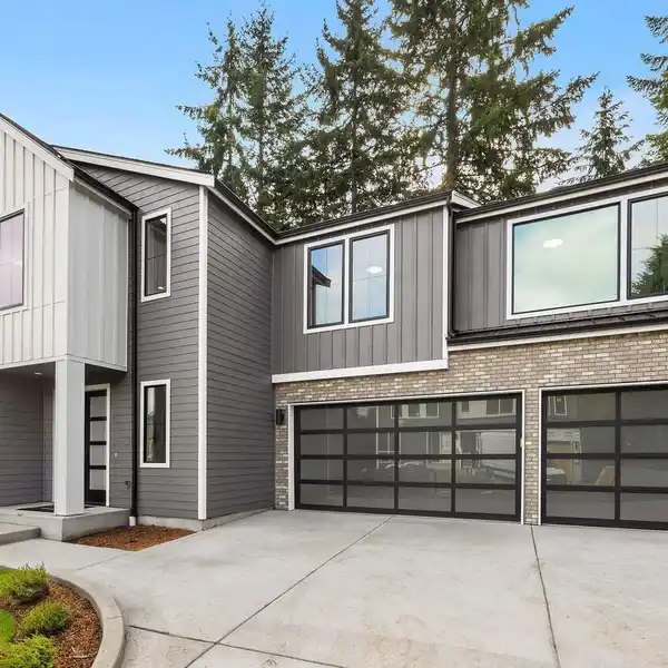 UPGRADED HOME IN BRIARSTONE