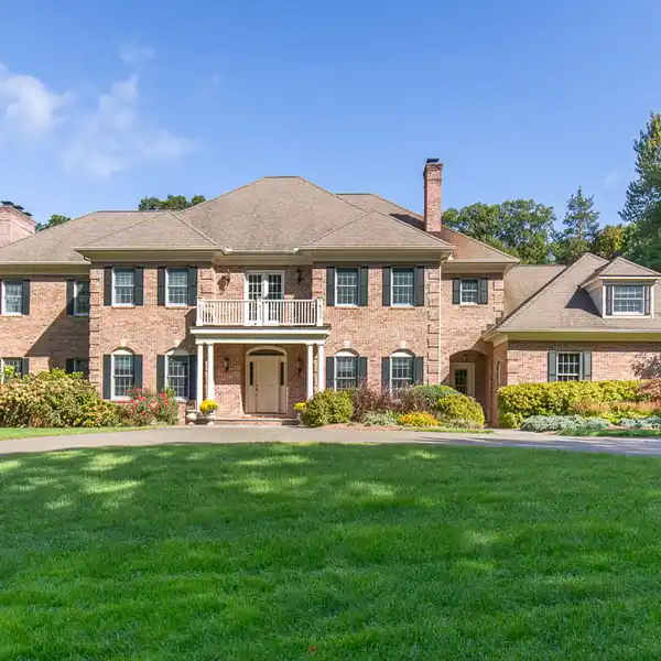 MAGNIFICENT CUSTOM BRICK GEORGIAN COLONIAL