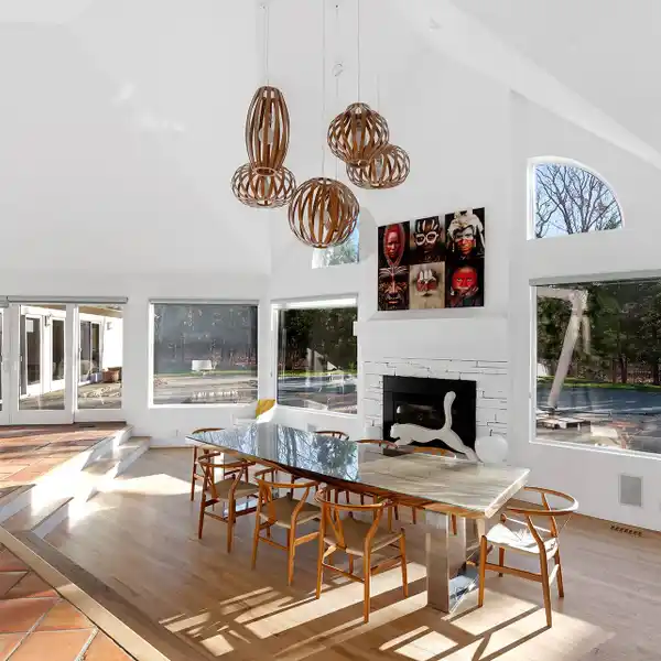 SPACIOUS SEVEN BEDROOM HOME FOR RENT