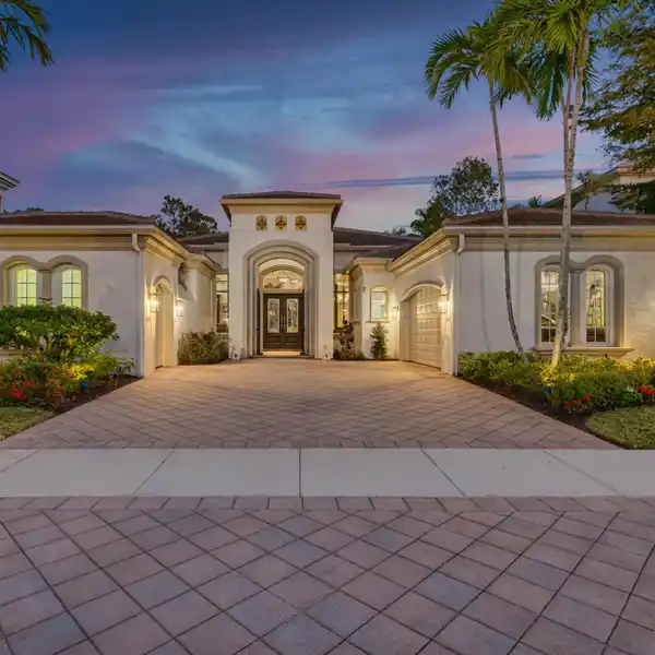 IMMACULATE AND SPACIOUS SINGLE-STORY HOME