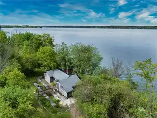 Private Lakeside Retreat