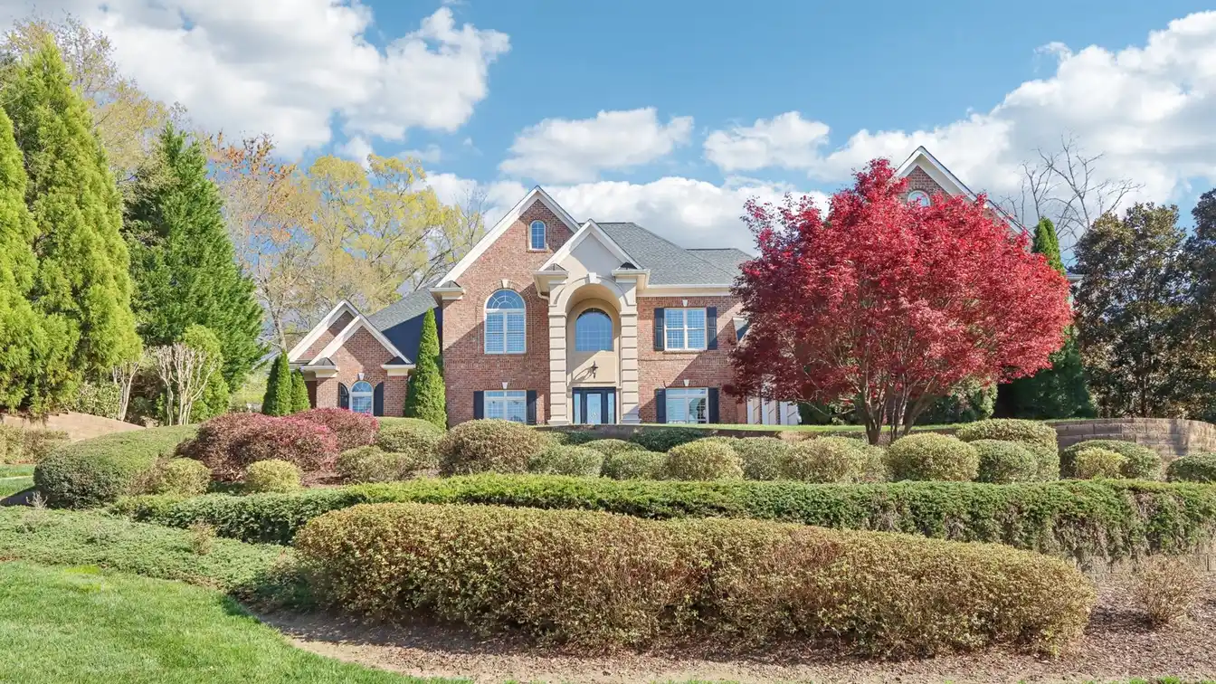 Beautifully Detailed Golf Course Home