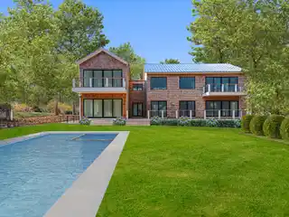 New Modern Beauty on a Quiet Street