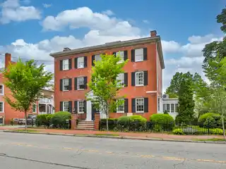Exquisite Newly Constructed Townhouse