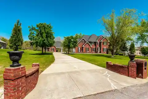 Serene Retreat Close to Old Hickory Lake