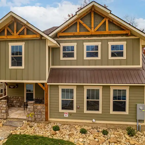 HARMONY PEAK - LUXURIOUS MOUNTAIN CABIN