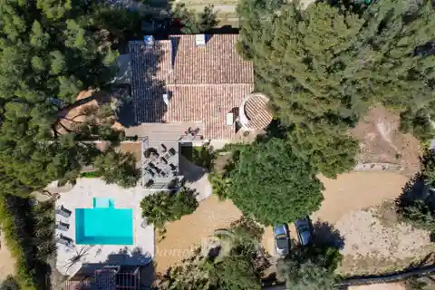 Peaceful Villa with Stunning Sea Views