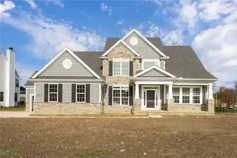 Luxury Living at Its Finest in Avon Lake