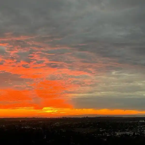 REMODELED SINGLE-STORY HOME WITN PANORAMIC VIEWS