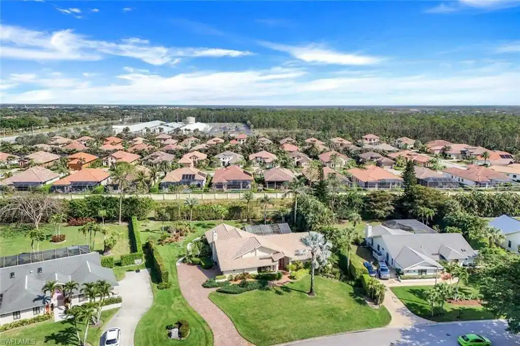 Private and Secluded Estate Pool Home in Imperial Golf Estates