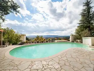 Extraordinary Residence in the Heights of Limonest