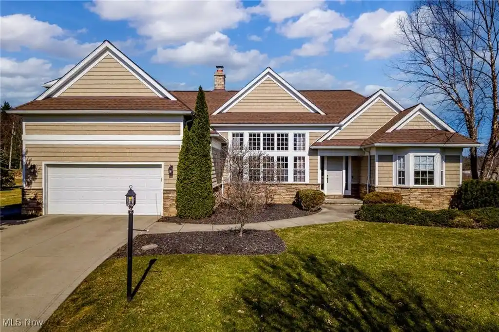 A One-of-a-kind in Signature of Solon