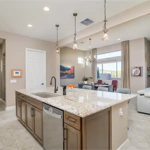 INCREDIBLE HOME WITH PANORAMIC CATALINA MOUNTAIN VIEWS