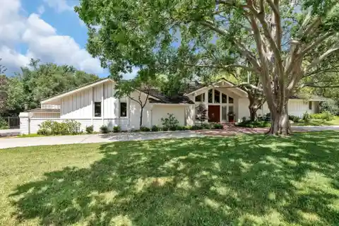 Exceptional Estate in Sought-After Vickridge