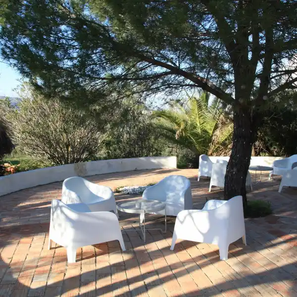 CHARMING 19TH CENTURY FARMHOUSE