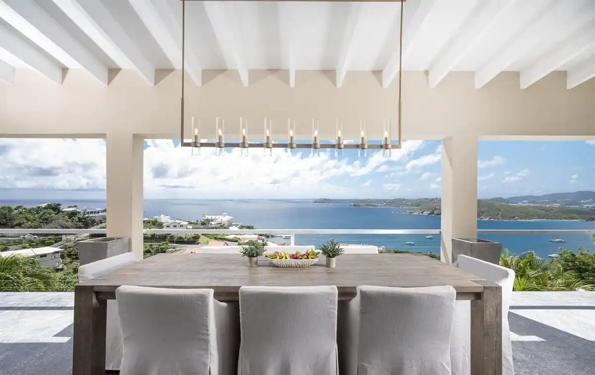 A Slice of Paradise in St. Thomas