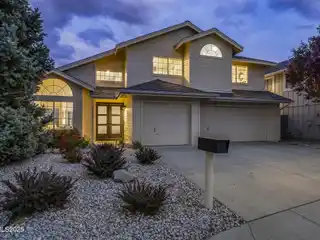 Completely Remodeled and Upgraded Home in Lakeridge Springs