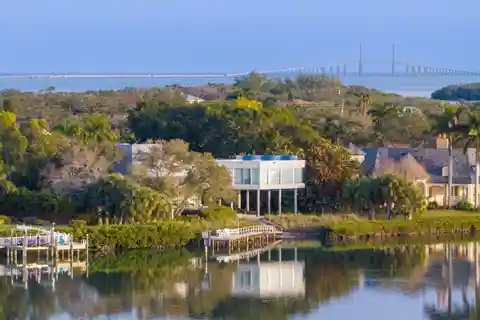 An Oasis That Brings the Outside In