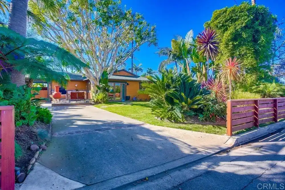 Fantastic Single-level Home on a Cul-de-sac Street