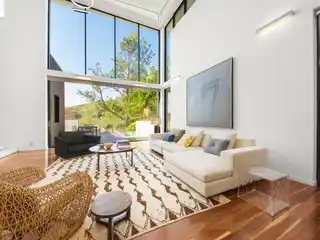 A Bold Statement in Contemporary Design