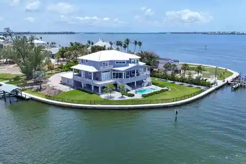 Magnificent Waterfront Estate