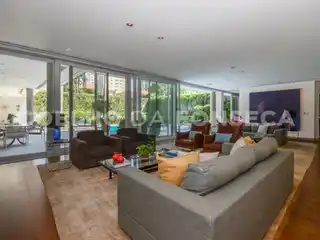 Impressive Contemporary Home on a Sought-After Street