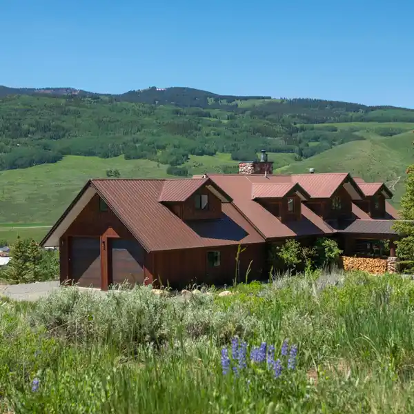 MOUNTAIN CHARM WITH MODERN UPDATES